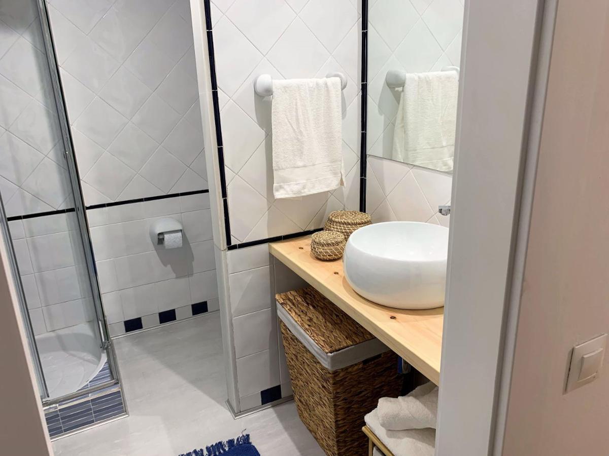 Apartamento Duplex Planta Baja Con Aparcamiento Gratuito En Palacio De Mijares Apartment Llanes Exterior photo